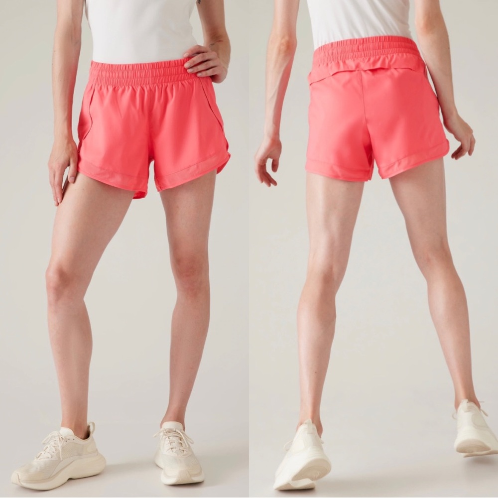 NWT Athleta Coral Mesh Racer Run 4” Shorts - Size: Medium